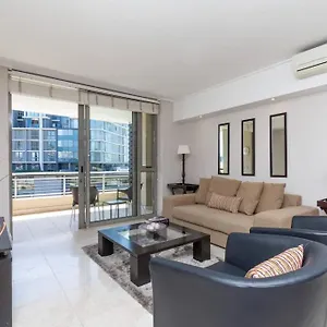 Apartment Stunning V&a Canal Views - No Loadshedding, Cape Town